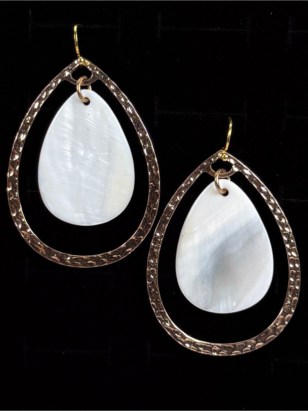 Lightweight, goldtone costume pierced dangle, ear earrings